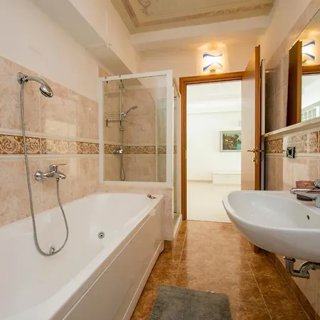 Tosca Apartment Menaggio